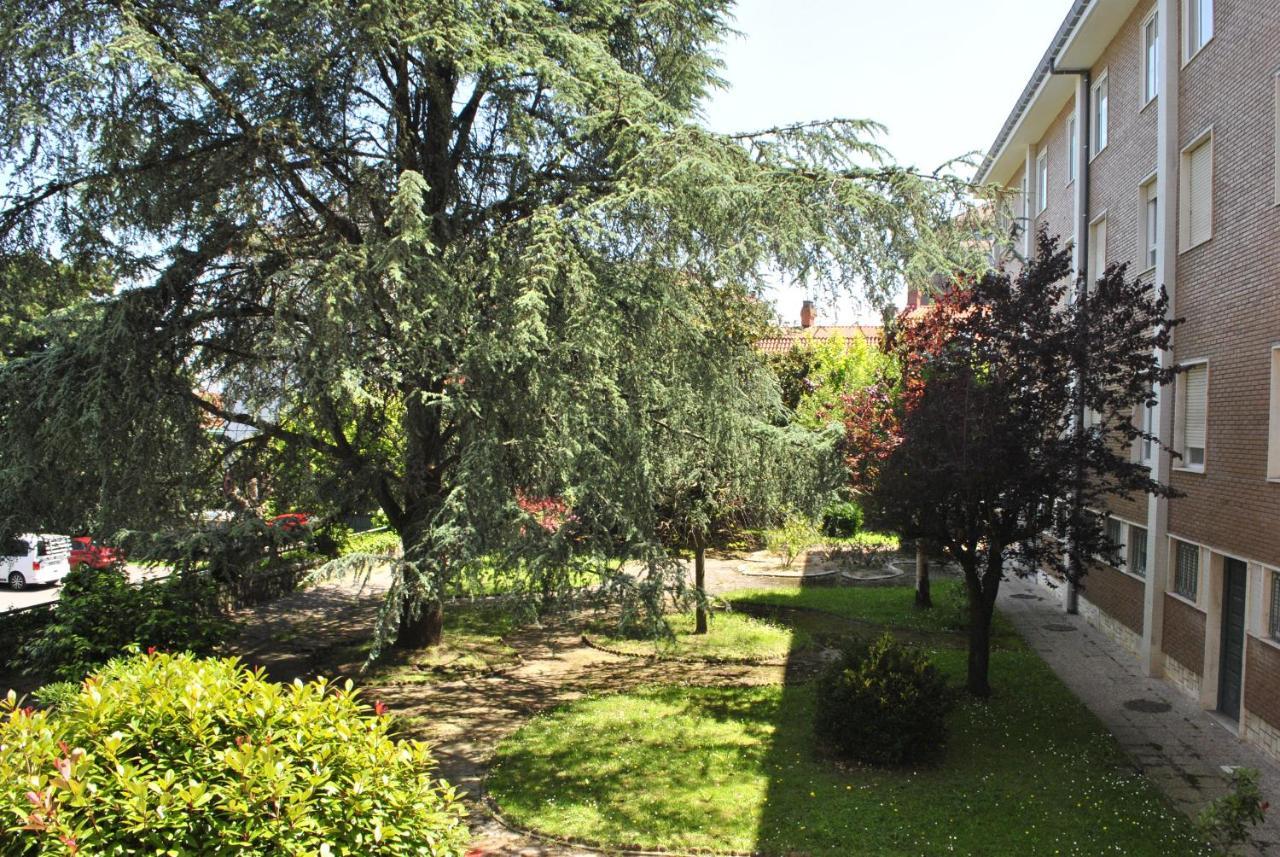 Residencia Universitaria Alto De Miranda - Resisantander Hotel ภายนอก รูปภาพ